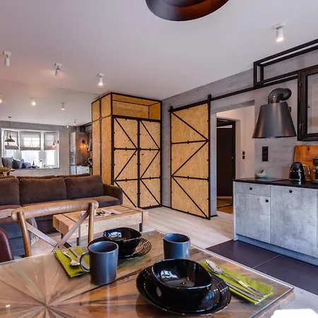 Colobrzeg Loft Apartment *